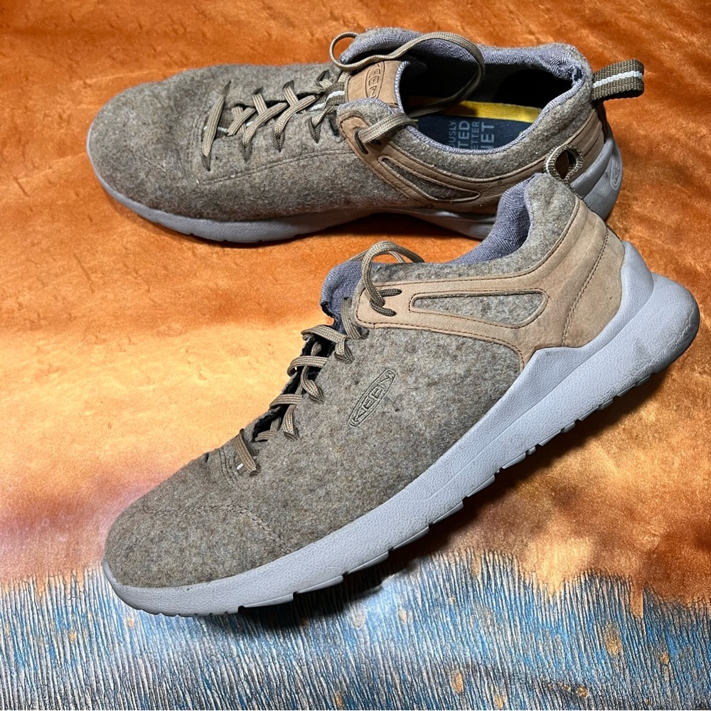 Keen Wool Sneakers size 10.5 tan